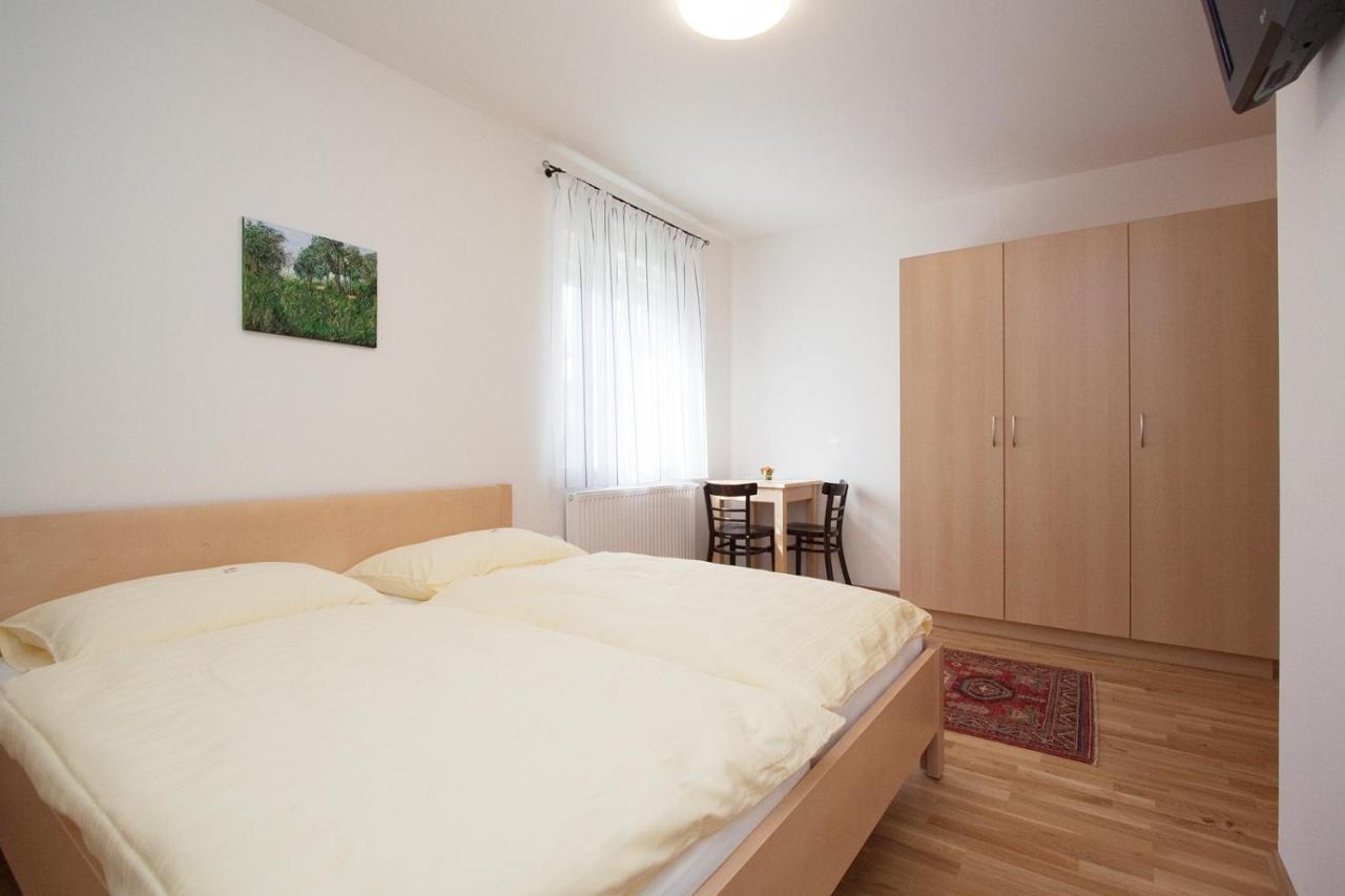 Pension Kirchenblick Tulln An Der Donau Ngoại thất bức ảnh